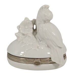 VTG White Ceramic Cockatoo Floral Latching Trinket Box 3.5" X 2.5" EUC!